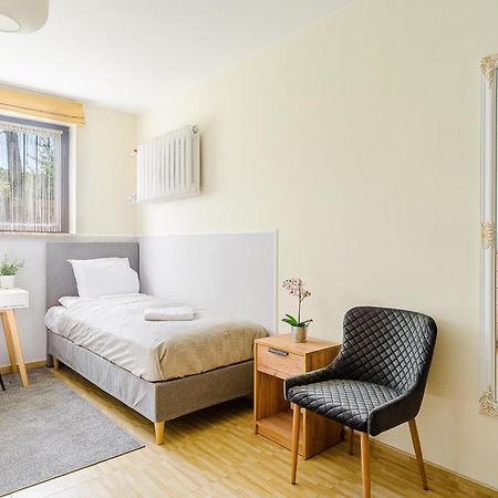 P&O Apartments Juhasow - Wawer Warsaw Exterior photo
